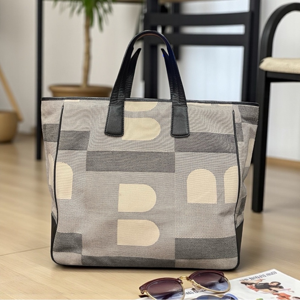 Bally Vintage Gray and Cream Monogram Patterned Tote with COA